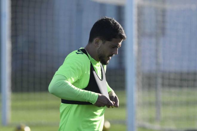 Pablo Fornals, en un entrenamiento de hace semanas (Foto: Kiko Hurtado).