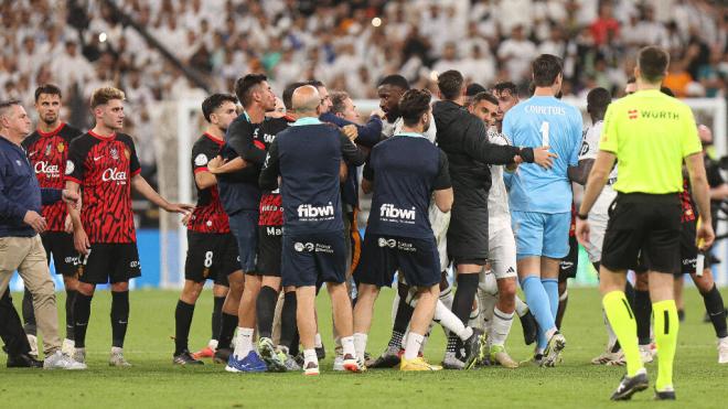 Jugadores del Real Madrid y el Mallorca, en la Supercopa de España (Cordon Press)