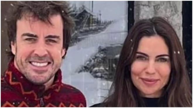 Fernando Alonso y Melissa Jiménez 'pillados' en una escapada romántica en los Alpes. (Foto: Socialité)