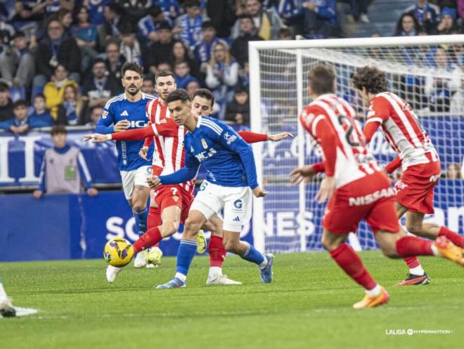 Ilyas Chaira, en el derbi asturiano (Foto: LaLiga).