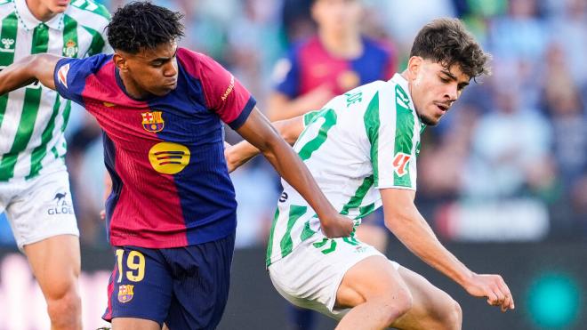 Lamine Yamal y Abde en un Betis - Barça (Europa Press)