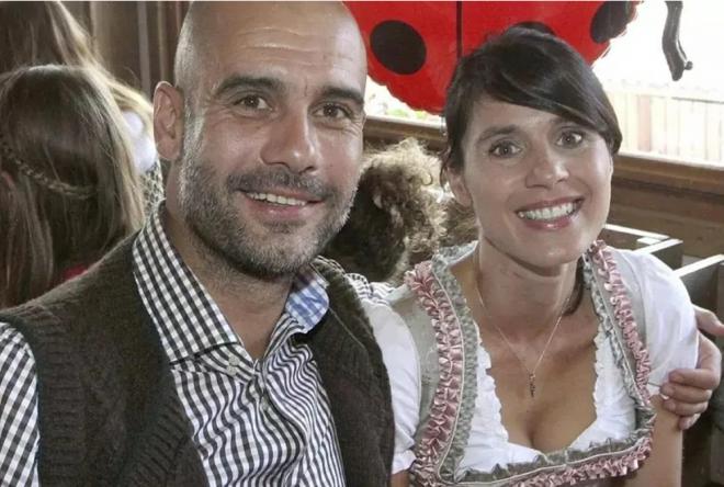 Pep Guardiola y Cristina Serra (Foto: EFE).