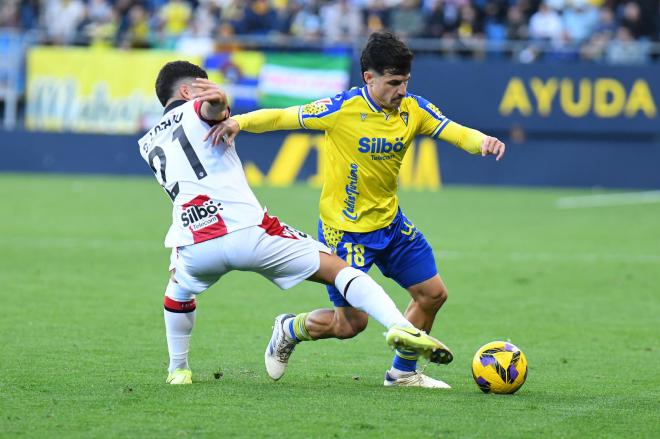 Matos, en el partido ante el Levante (Foto: Cádiz CF).