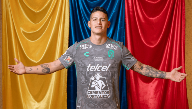 James Rodríguez posa con Club León (Foto: CLFC).