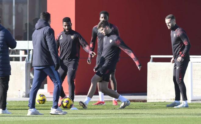 Kike Salas, en el entrenamiento de este miércoles (Foto: Kiko Hurtado).