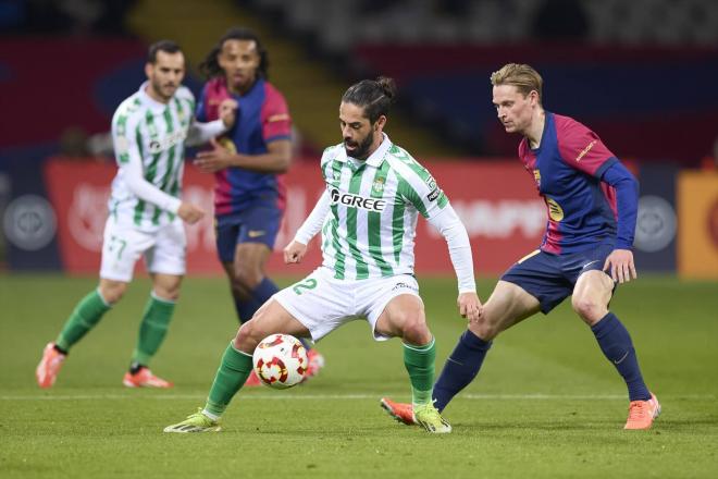 Isco Alarcón, ante el FC Barcelona (Foto: Cordonpress)