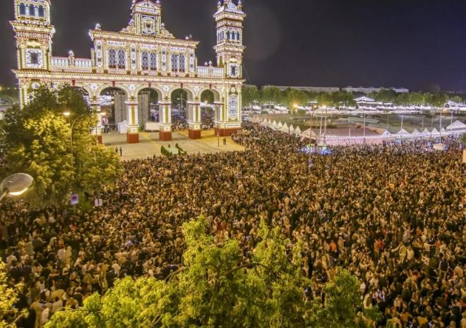 Imagen de la portada de Feria (foto: EFE).