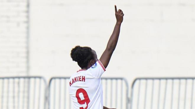 Fatou Kanteh, celebrando un tanto (Foto: Liga F).