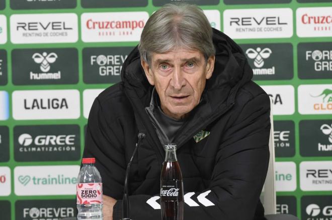 Manuel Pellegrini, en sala de prensa (Foto: Kiko Hurtado).