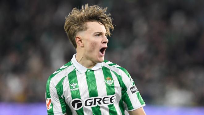 Jesús Rodríguez celebra su gol en el Betis-Alavés (Foto: Kiko Hurtado).