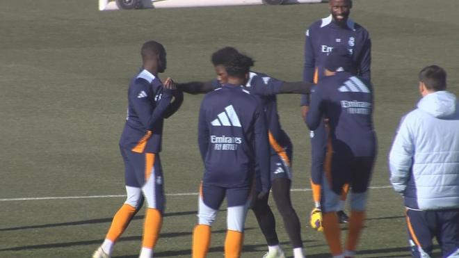 Kylian Mbappé en el entrenamiento del Real Madrid