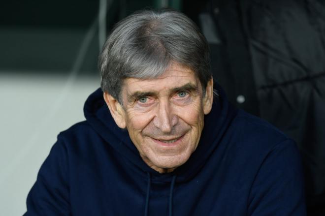 Manuel Pellegrini, ante el Alavés (Foto: Kiko Hurtado)