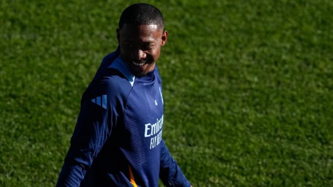 David Alaba en un entrenamiento del Real Madrid (Foto: Europa Press)