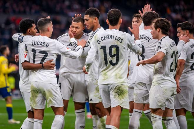 El Real Madrid celebrando un gol (Cordon Press)