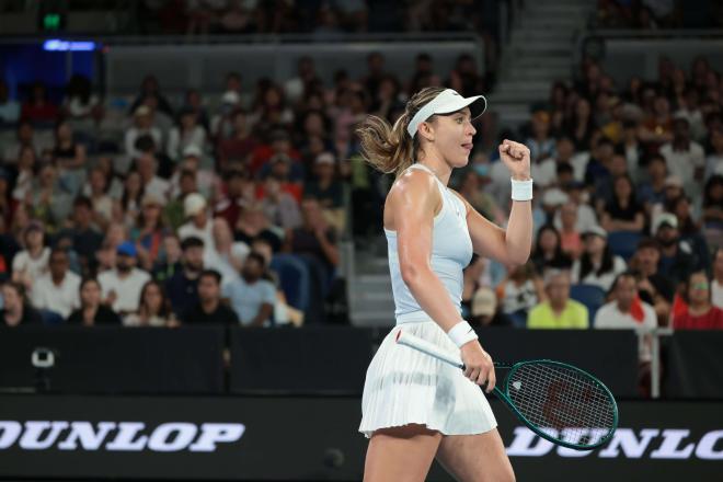 Paula Badosa celebra un punto en el Open de Australia 2025 (Foto: Cordon Press).