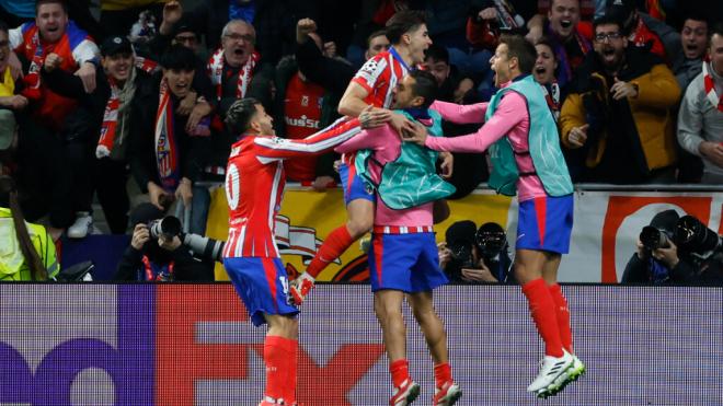 La celebración del Atlético tras el gol de Julián Álvarez (EFE)