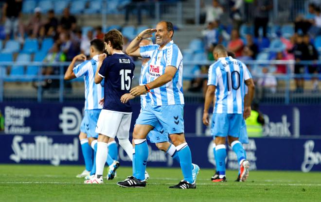 Salva Ballesta celebra su gol en el partido de leyendas por el 120 aniversario. (Foto: MCF)