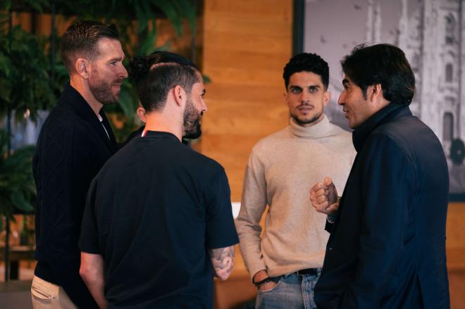 Adrián, Isco Alarcón, Marc Bartra y Ángel Haro (foto: RBB).