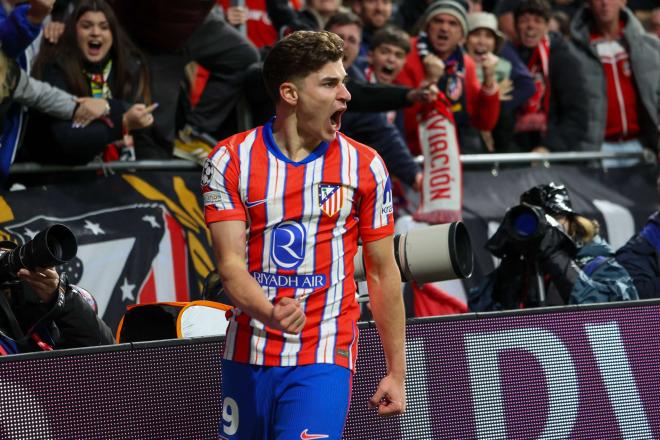 Julián Álvarez celebra un gol en la Champions League (Cordon Press)