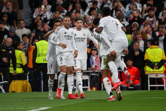 El Real Madrid celebra su gol en Champions (Cordon Press)