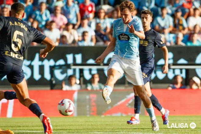 Swedberg, en una ocasión del Celta-Alavés (Foto: LALIGA).