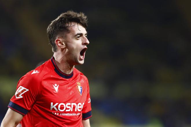 Aimar Oroz celebrando su gol en el Las Palmas-Osasuna (Foto: Cordon Press).