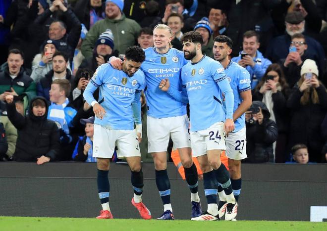 Erling Haaland celebrando su gol en el Manchester City-Chelsea (Foto: Cordon Press).