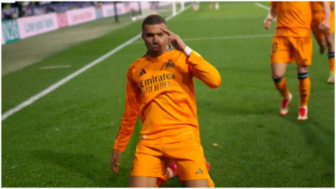 Kylian Mbappé celebra su gol frente al Valladolid. (Foto: @MovistarFutbol)