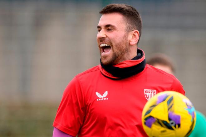 El grito del meta Unai Simón entrenando en Lezama (Foto: Athletic Club).