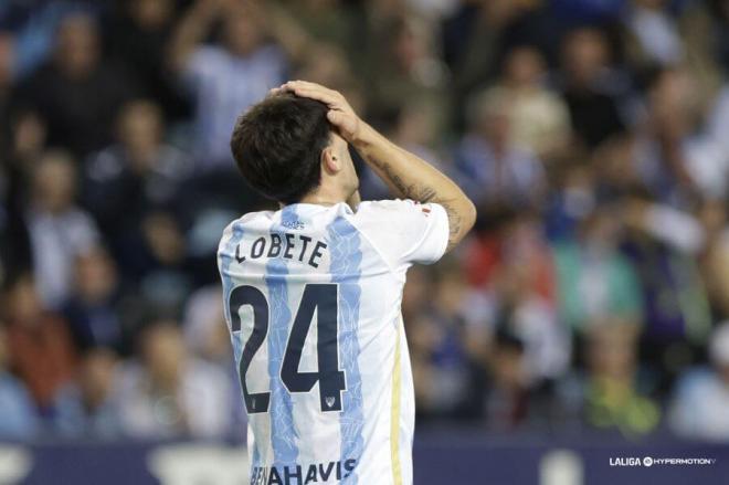 Lobete lamenta una ocasión para el Málaga. (Foto: LALIGA)