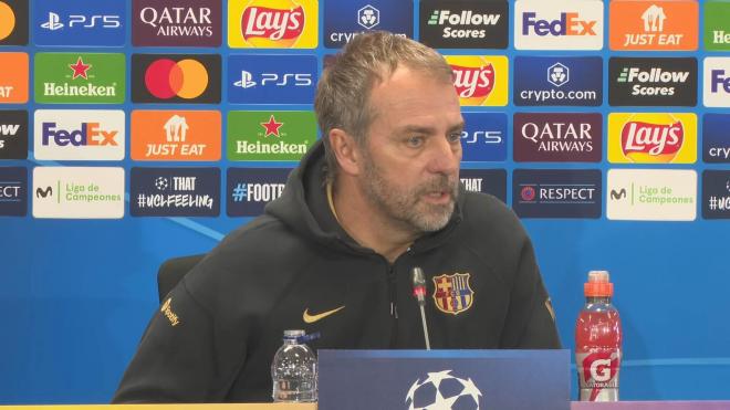 Hansi Flick, entrenador del Barcelona, durante una rueda de prensa.