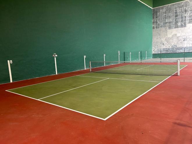 El Polideportivo de Artxanda disfruta ya de la primera pista de Pickleball de Bilbao.