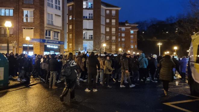 Aficionados del PAOK antes del partido contra la Real Sociedad (ElDesmarque).