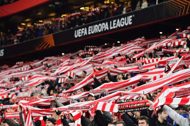 La grada ante el Viktoria Plzen en San Mamés (Foto: Athletic Club).