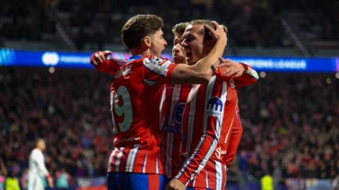 Julián Álvarez, Antoine Griezmann y Giuliano Simeone (Fuente: Cordon Press)