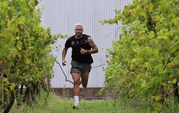 Maxi Gómez, entrenándose en solitario.