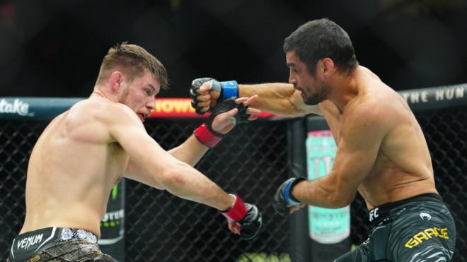 Bryce Mitchell en un combate de la UFC (Cordon Press)