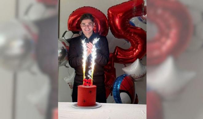 Julián Álvarez celebrando su 25º cumpleaños (Foto: redes sociales)