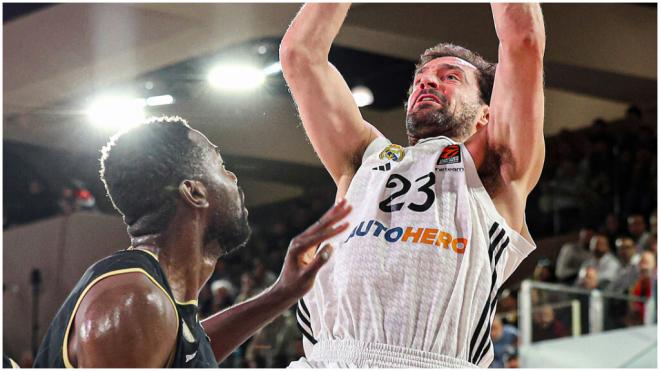 Sergio Llull durante el Real Madrid- Mónaco de la Euroliga. (Foto: @RMBaloncesto)