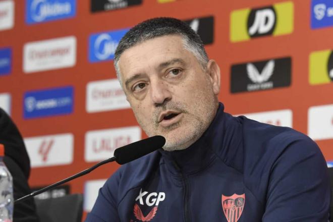 García Pimienta, en sala de prensa (Foto: Kiko Hurtado).