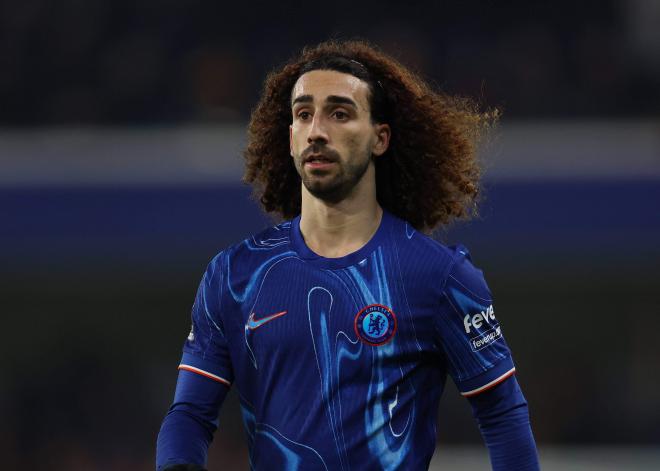 Marc Cucurella, en un partido con el Chelsea (Foto: Cordon Press).