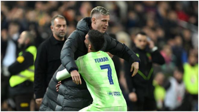 Ferran Torres celebra el gol con Dani Olmo. (Foto: Redes Sociales)