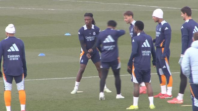 Camavinga en el entrenamiento previo al derbi