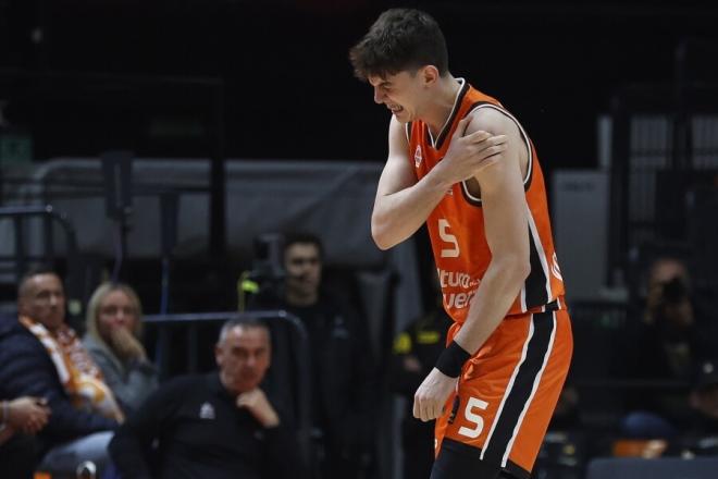 De Larrea lesionado, (Foto: Polo / Valencia Basket)