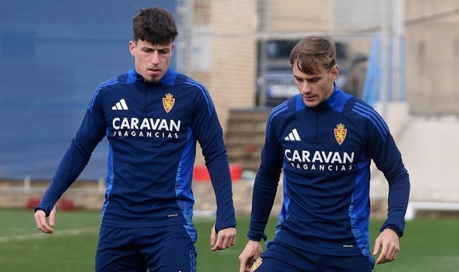 Adrián Liso y Dani Gómez, en un entrenamiento del Real Zaragoza (Foto: RZ).