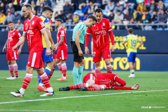 Carlos Muñiz en el Cádiz-Cartagena. (Foto: LALIGA)