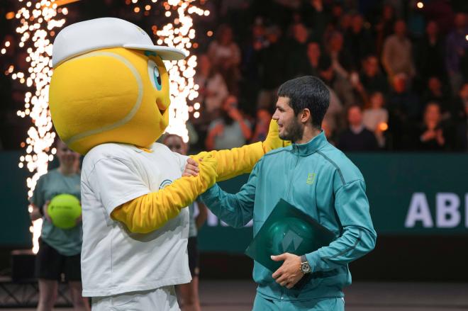 Carlos Alcaraz, durante la celebración en Rotterdam (Cordon Press)