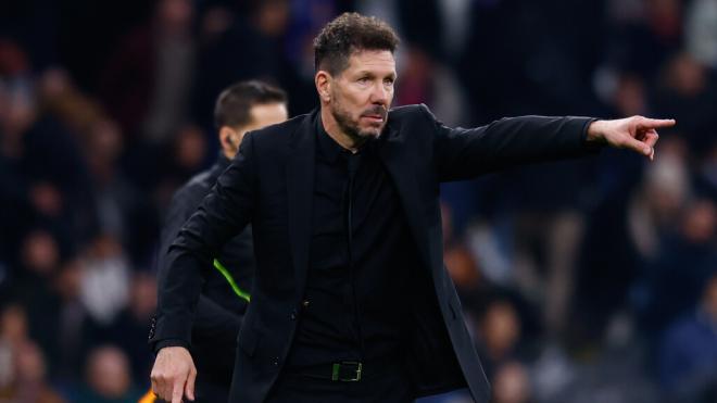 Diego Pablo Simeone durante el derbi en el Santiago Bernabéu (Fuente: Europa Press)