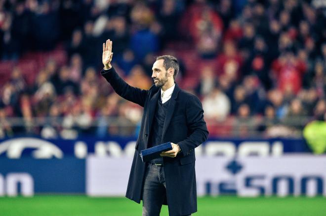 Juanfran Torres en su homenaje en el Metropolitano (Cordon Press)