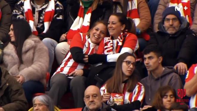 Dos hermanas del Athletic Club en su primera vez en San Mamés (Captura: El Día Después).